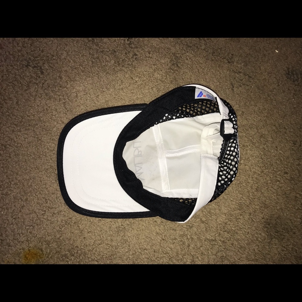 Hat - Picture 4 of 4